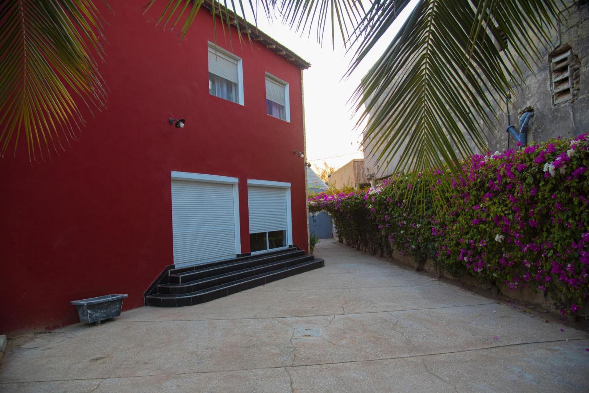 Chambres D'Hotes Villa Luciana Saly Exterior photo